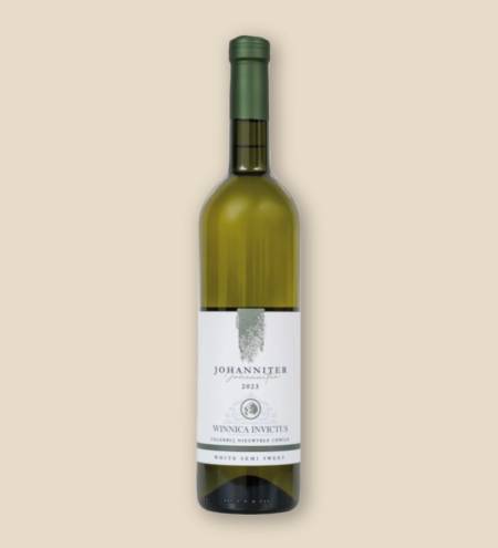 Winnica Invictus Johanniter White Semi Sweet